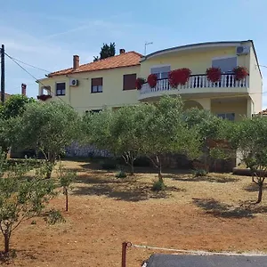  Appartement Apartman Kali Kroatië